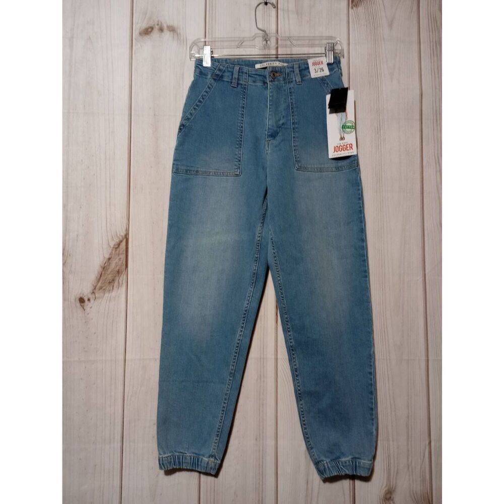 Celebrity Pink Jeans Ladies 3 26 Light Wash Joggers
